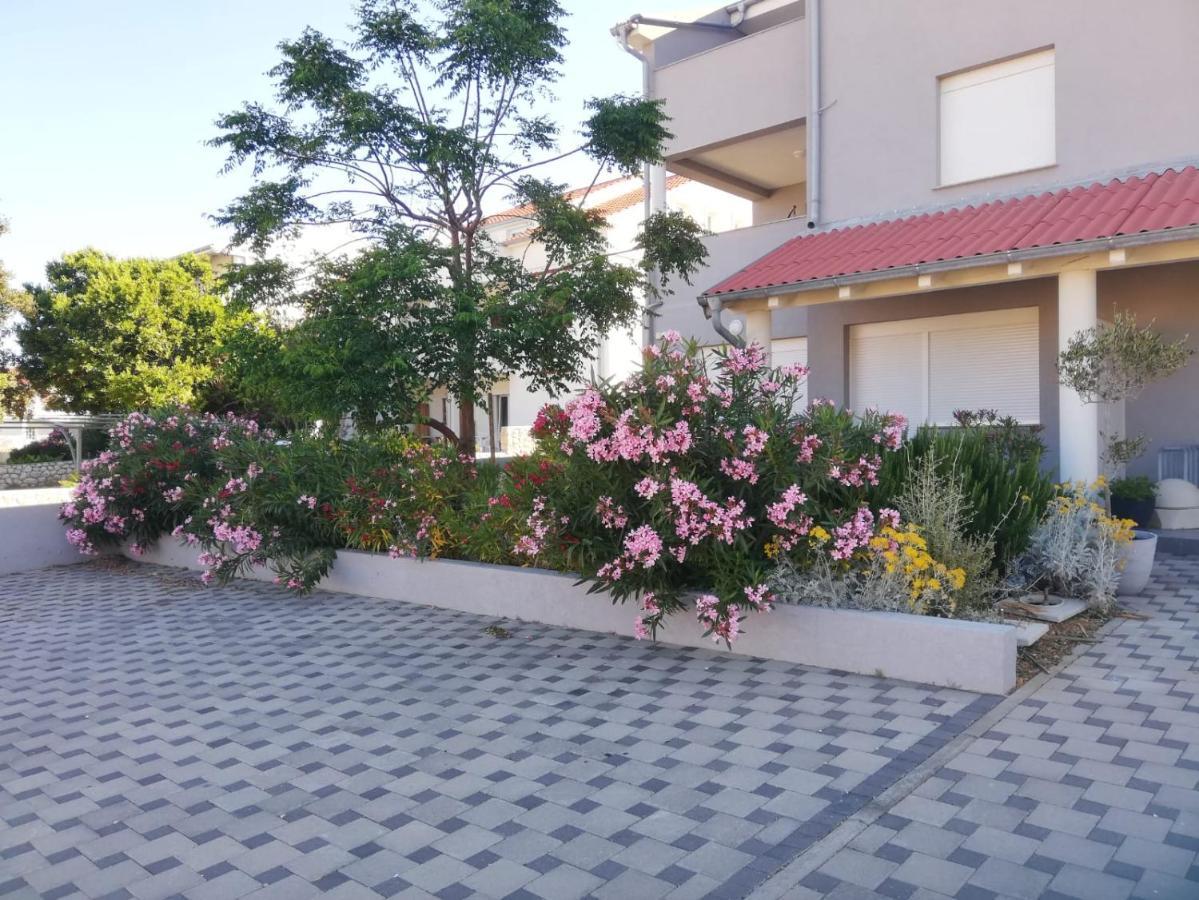 Apartment Villa Franci Pag Town Exterior foto